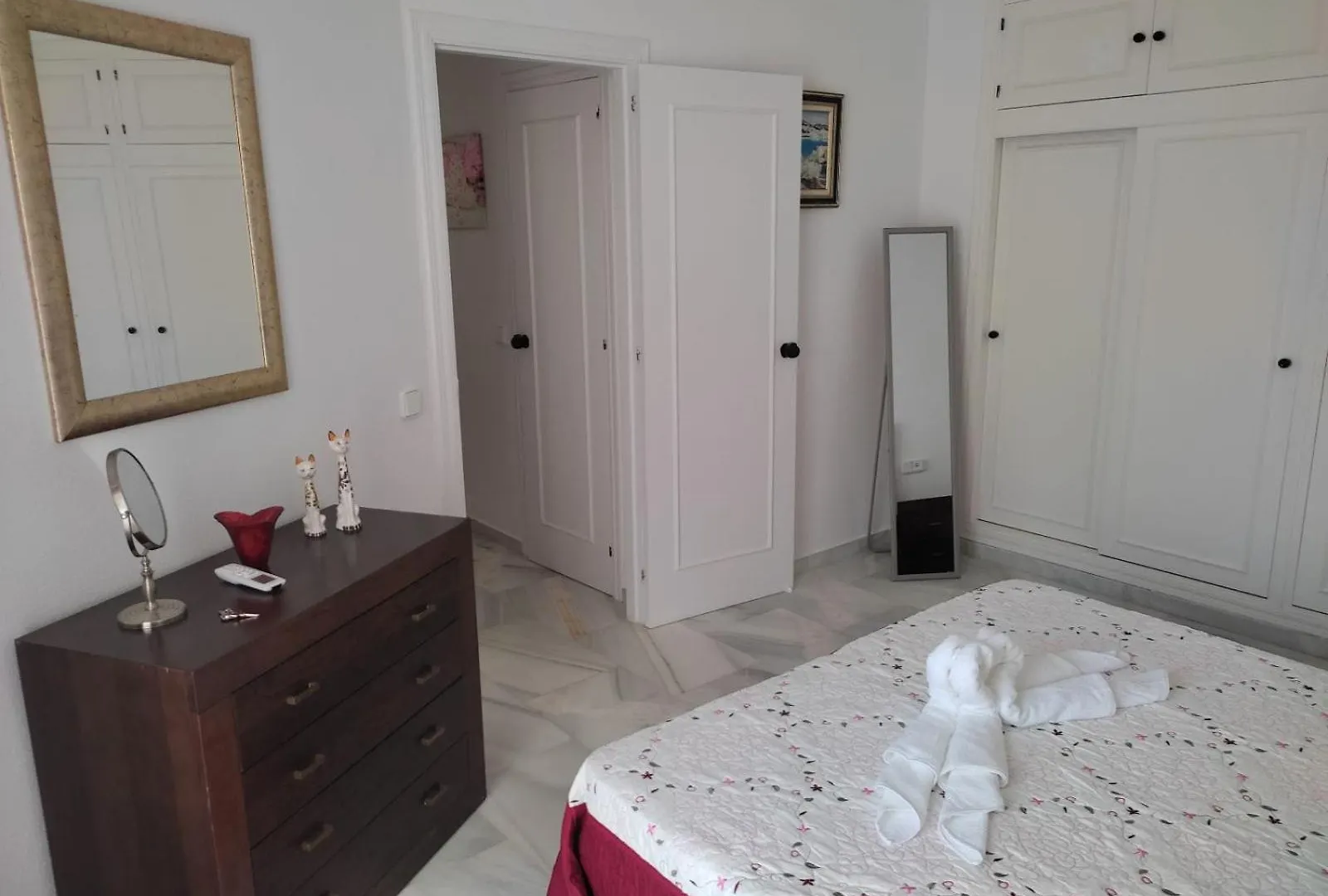 2 Bedrooms Sea View Apartment In Calahonda Sitio de Calahonda 스페인